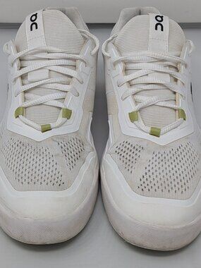 On Running Cloud Shoes White Sneakers Women’s US 8.5 EU 40 Lightweight Trainers